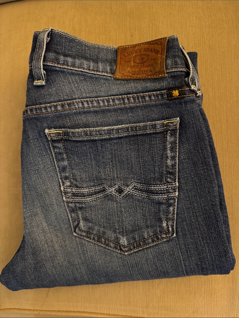 Women’s Lucky 🍀 Brand jeans sz 2/26